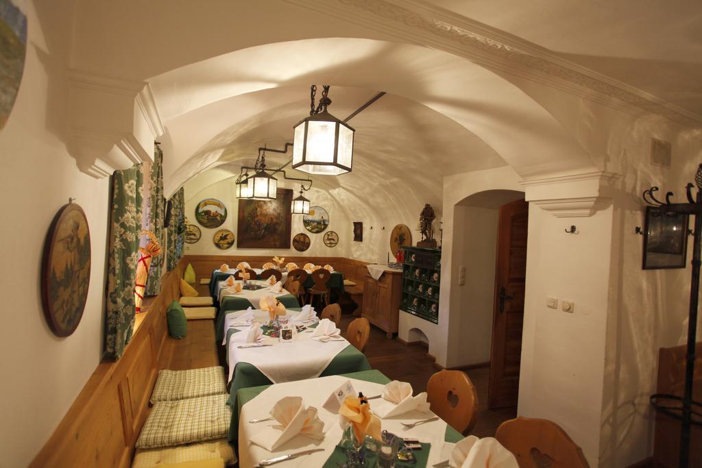Metzgerei Gasthof Oberhauser - Hotel Zur Post 애글린 외부 사진